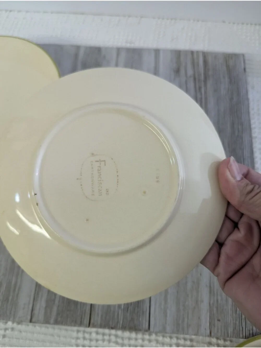Vintage Franciscan DAISY Set of 2 Dessert Bread Plates 6 1/2